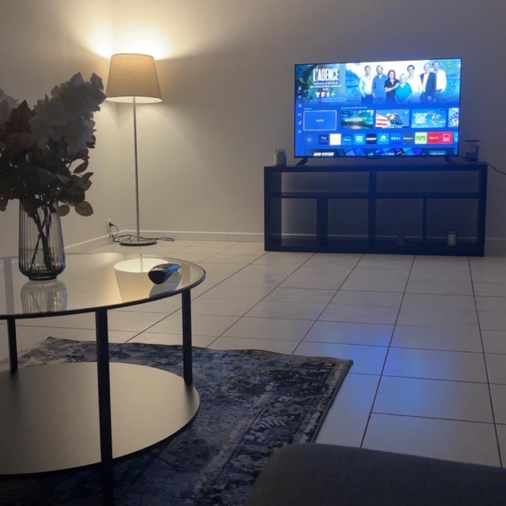 Photograph of Modern 1BR and Sofa Bed Near Airport