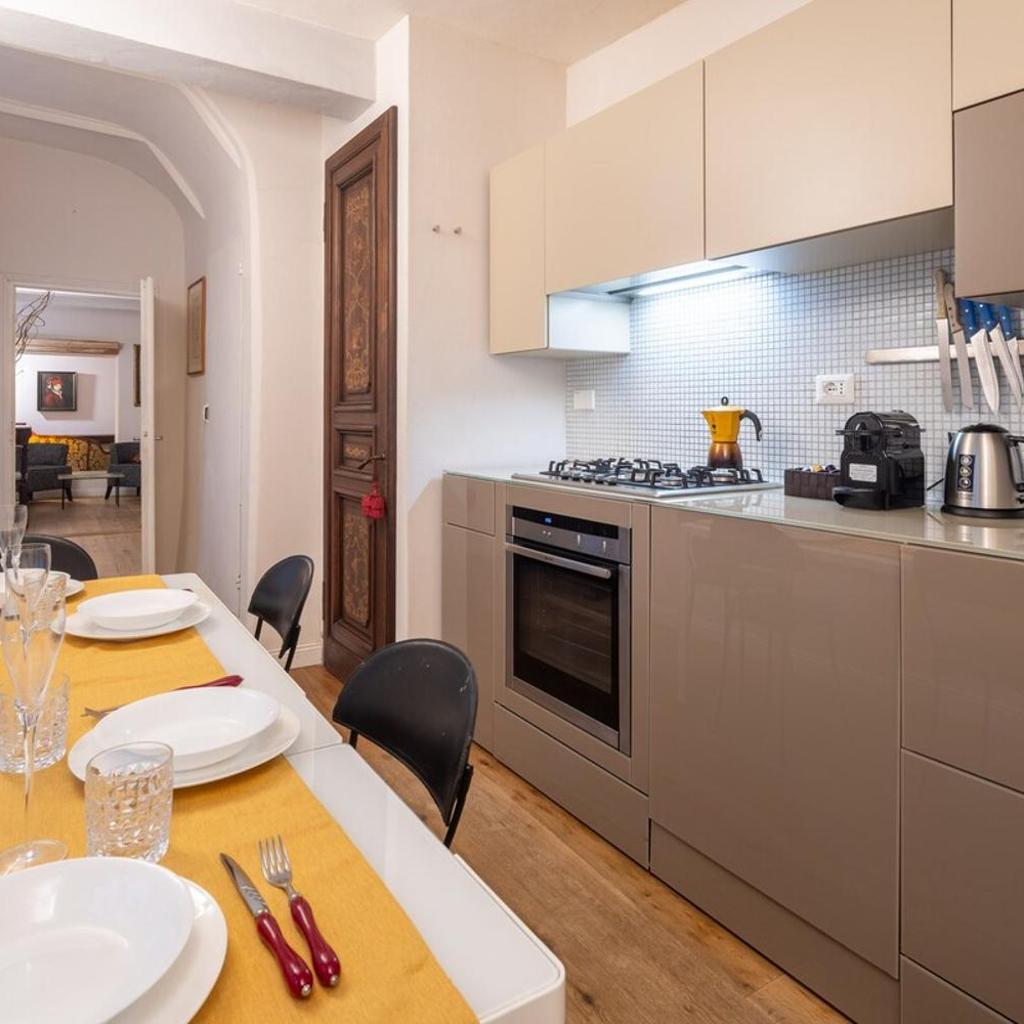 Photograph of Suite storica Santo Spirito - 5 min Ponte Vecchio