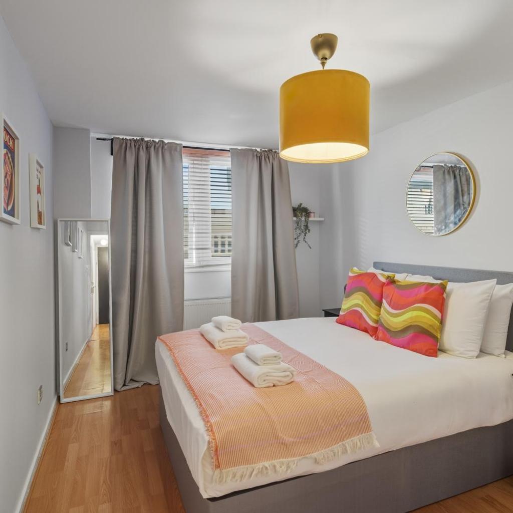 Photograph of Central London 1-Bed Apartment Near Farringdon & Barbican