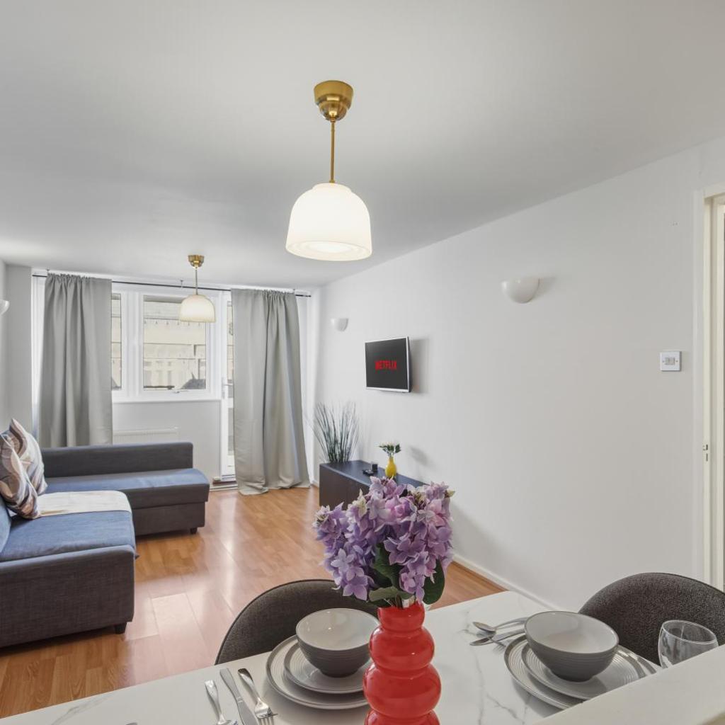 Photograph of Central London 1-Bed Apartment Near Farringdon & Barbican