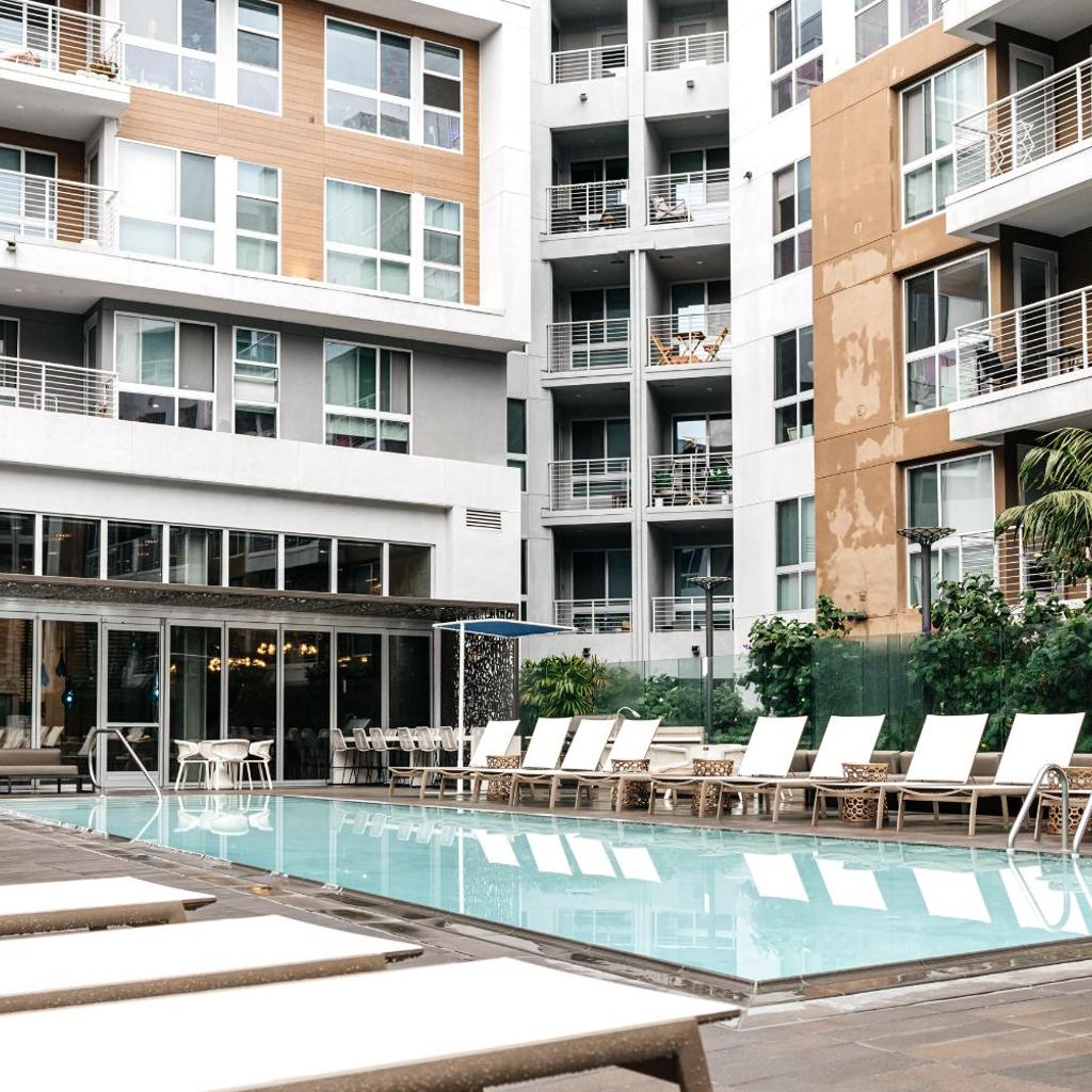 Photograph of West Hollywood Luxe Townhome Walkable WeHo Avalon