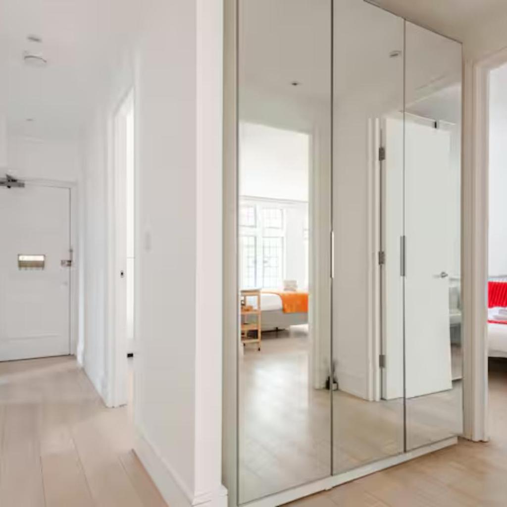 Photograph of Spacious & Friendly 3-Bed Flat next to Oxford St