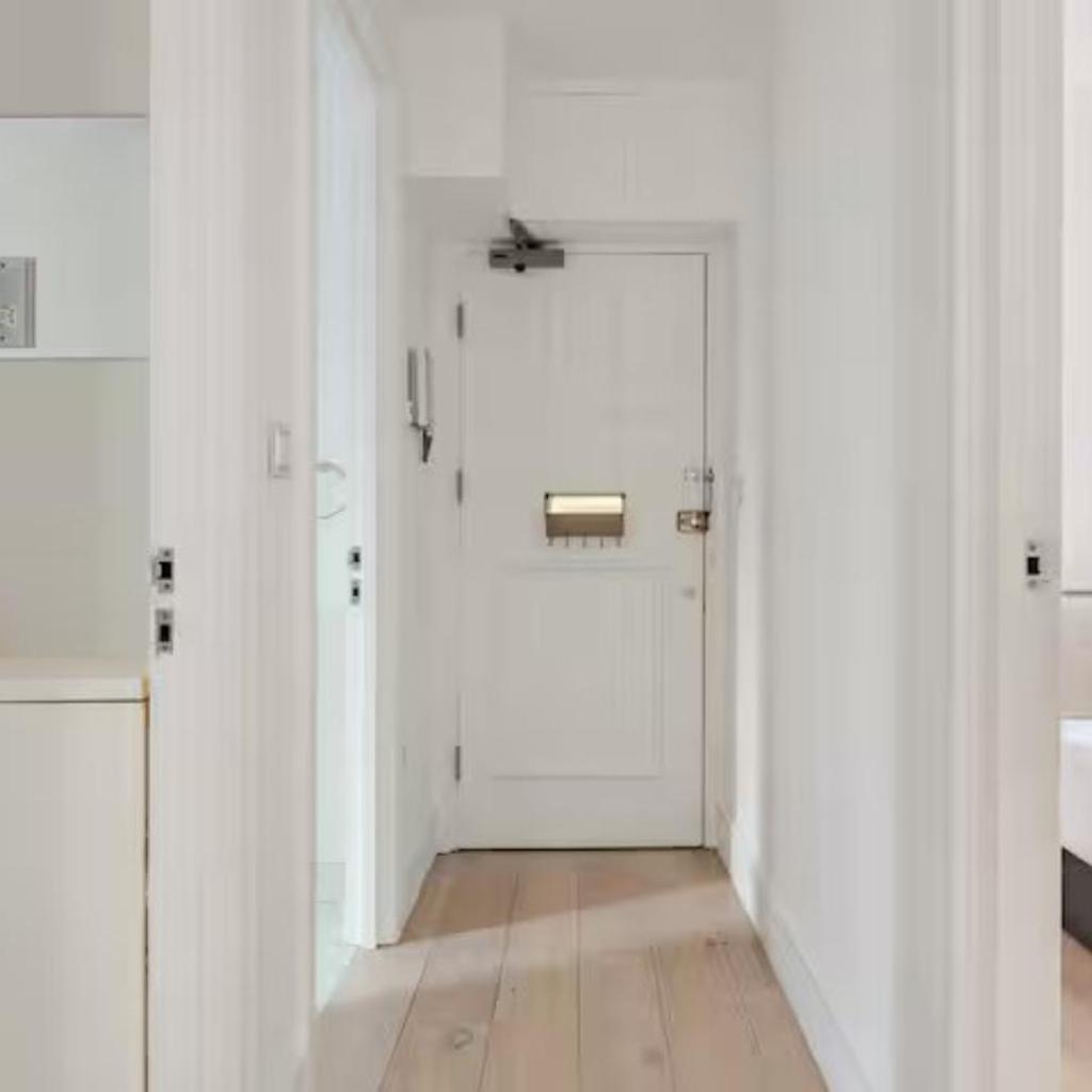 Photograph of Spacious & Friendly 3-Bed Flat next to Oxford St