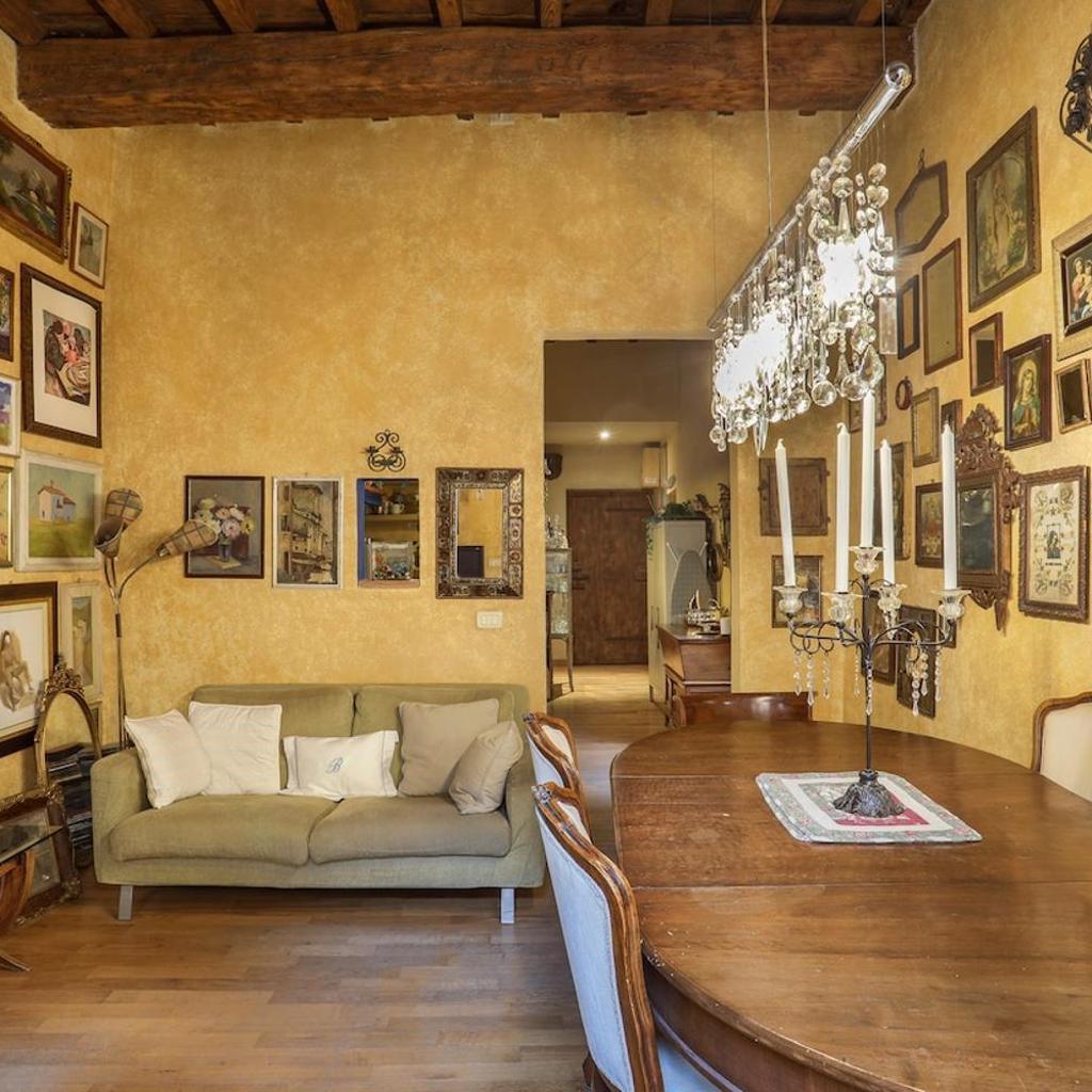 Photograph of Characteristic apartment with Terrace in Florence