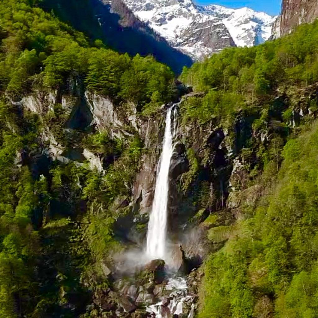 Image 13 - CASA ALLA CASCATA House by the Waterfall and Garden of Senses