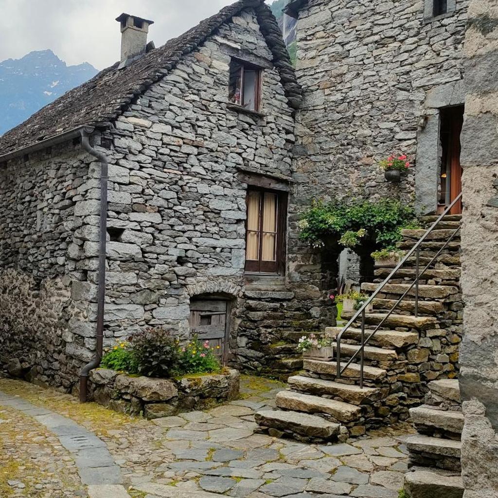 Image 14 - CASA ALLA CASCATA House by the Waterfall and Garden of Senses