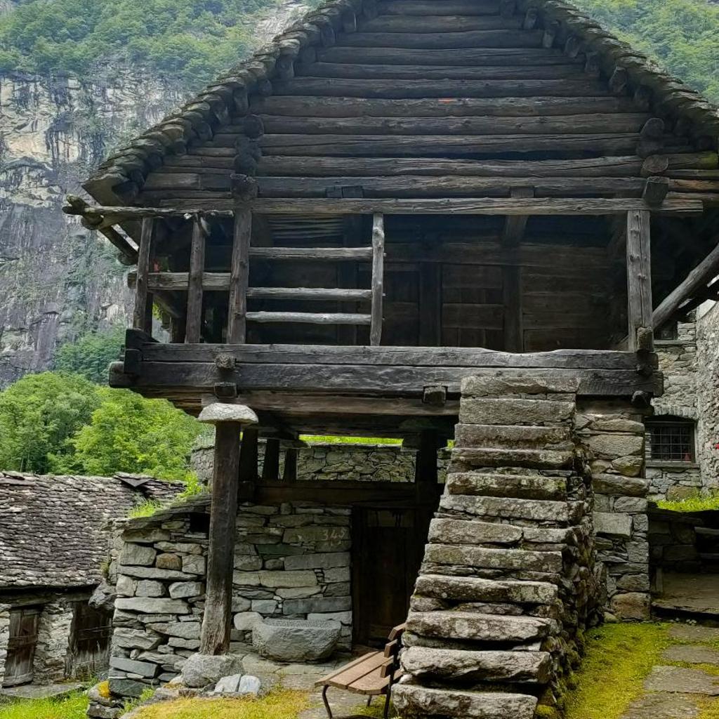 Image 19 - CASA ALLA CASCATA House by the Waterfall and Garden of Senses