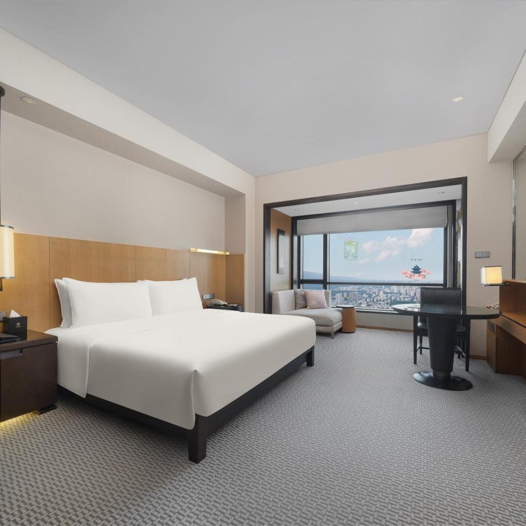 Jinling Hotel — 