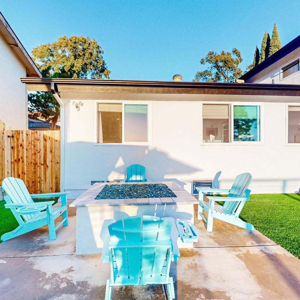 Photograph of Dog-Friendly Home: Saltwater Pool, Fire Pit, Games