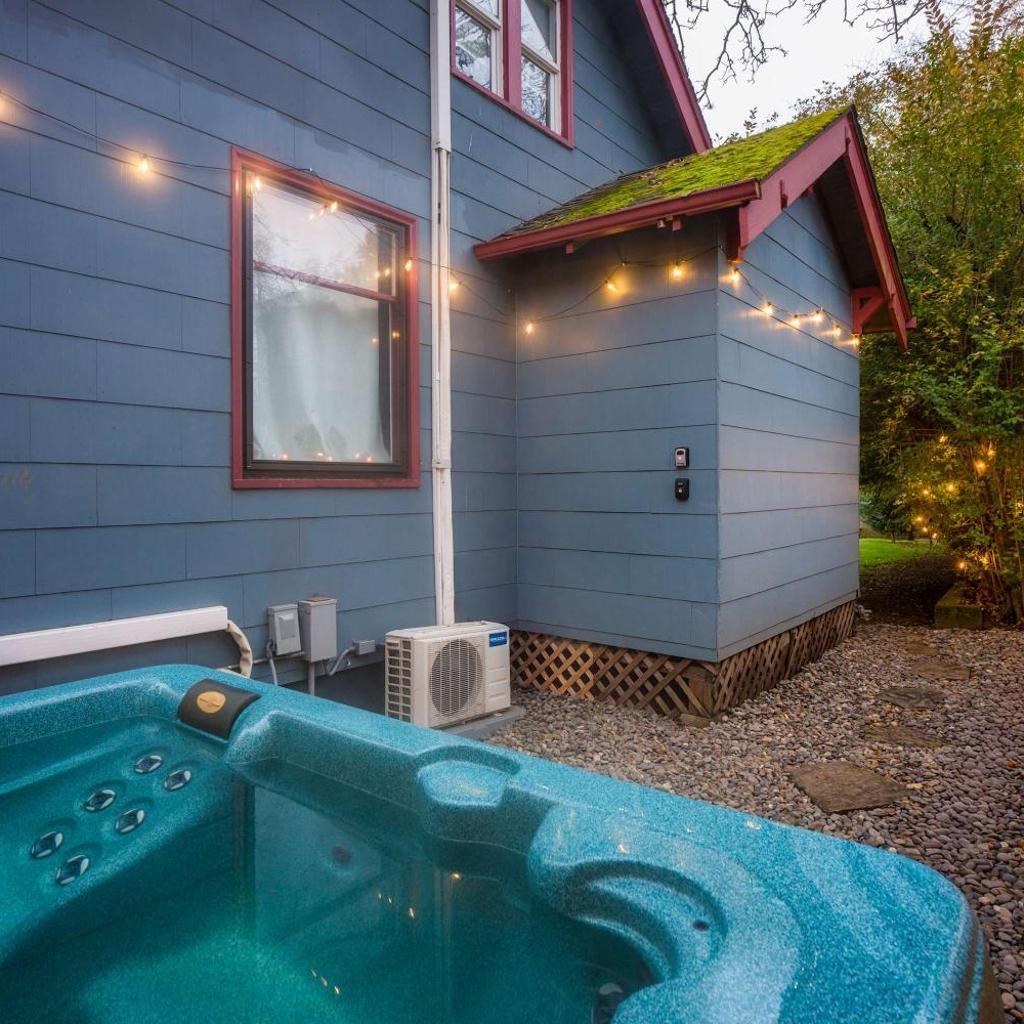 Photograph of Stay Portland - The Garden Cottage on Garfield - 91 WalkScore