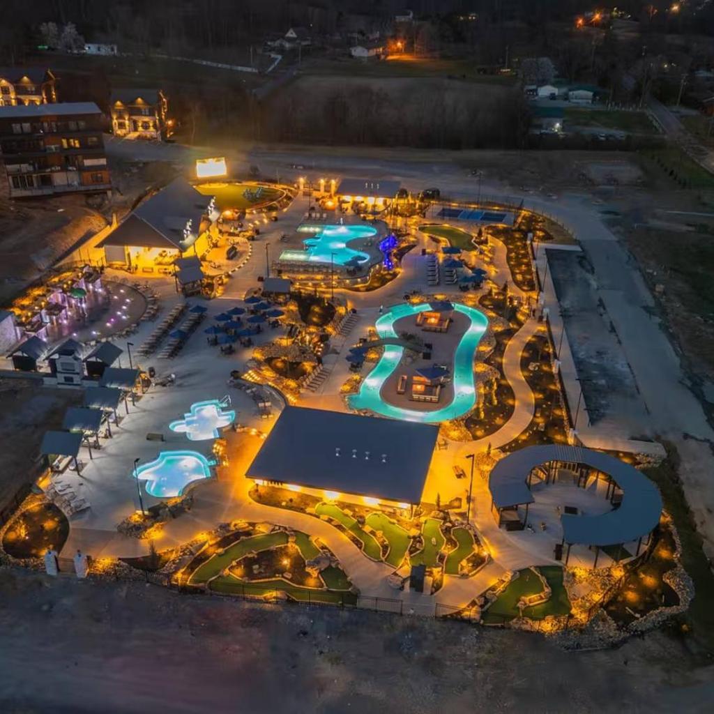 Photograph of Firefly Lodge - Pool, Theatre, Dog Friendly!