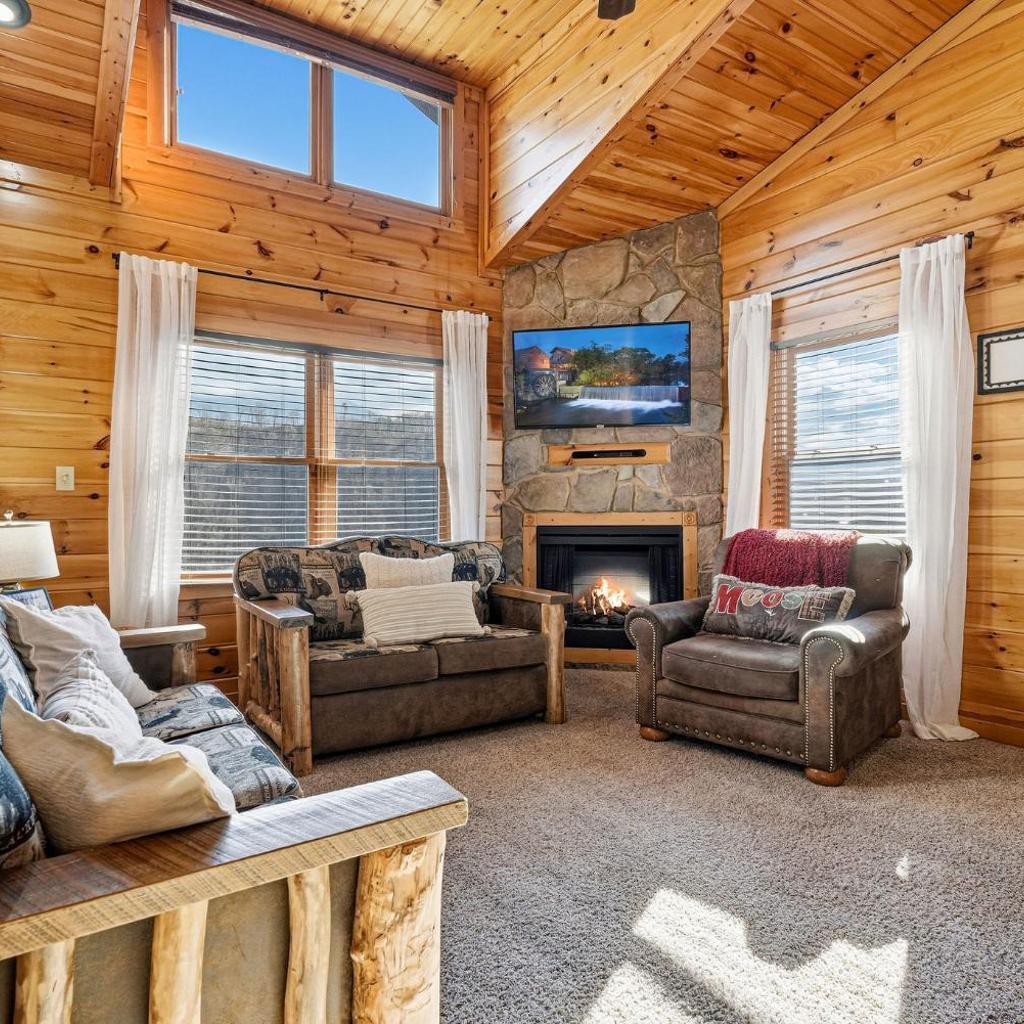 Photograph of Smoky Diamond Lodge by American Patriot Getaways