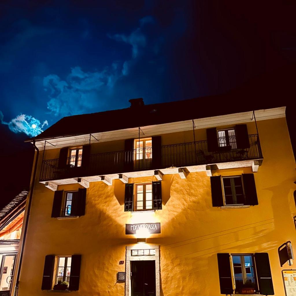 Image 6 - Ai Piée