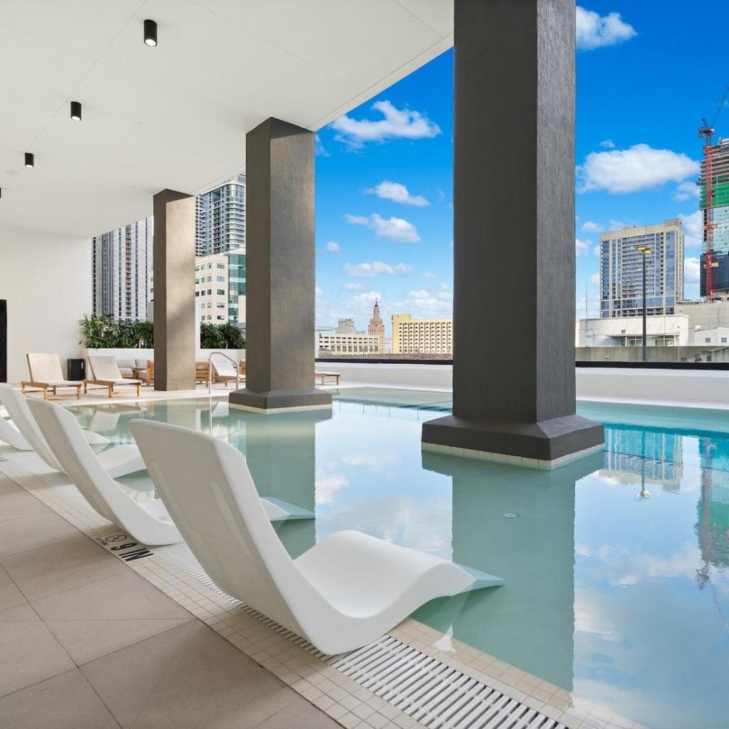 Photograph of Modern 1BR in Downtown Miami with FREE Parking
