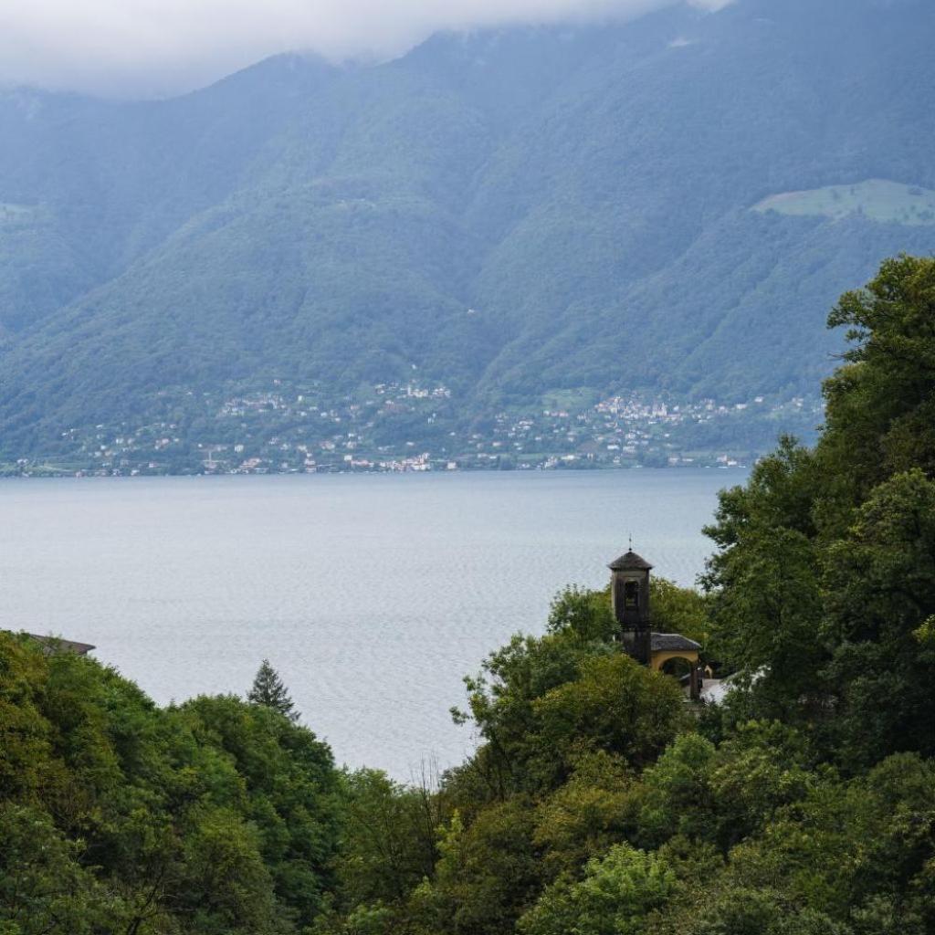 Image 2 - Holiday Home Palazzo Branca mit Blick auf den See- by Interhome