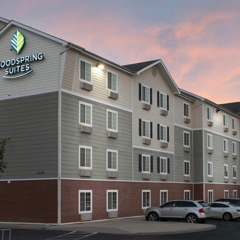Photograph of WoodSpring Suites San Antonio North Live Oak I-35