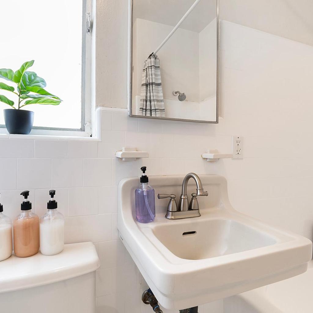 Photograph of Comfortable 1B 2beds Retreat Near Beverly Hills
