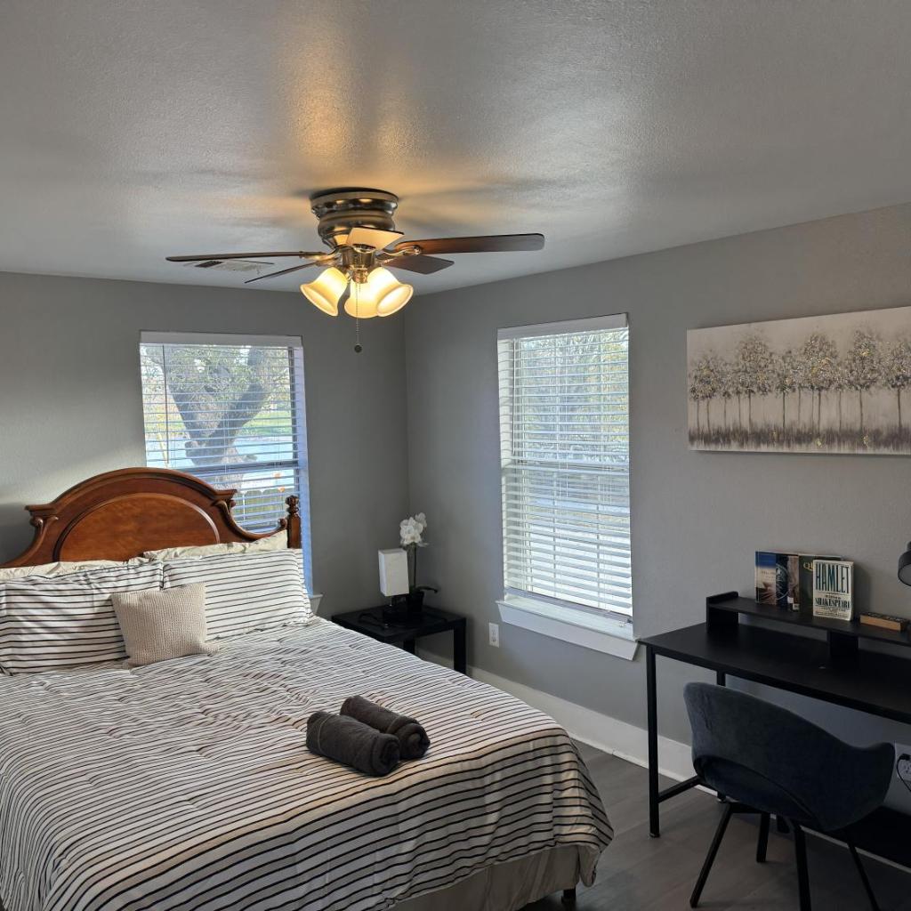 Photograph of Amazing 2-bedroom house in Houston downtown