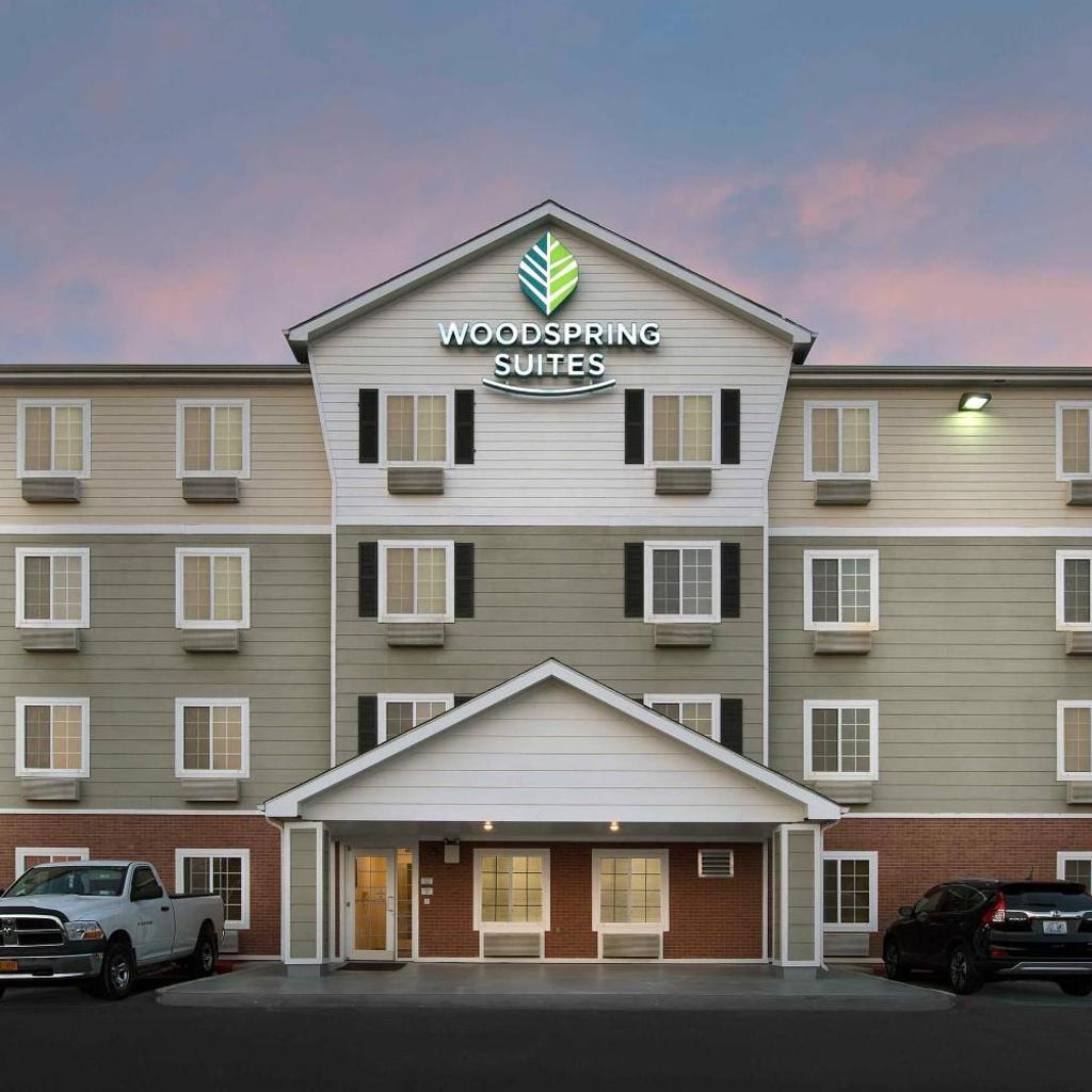 Photograph of WoodSpring Suites San Antonio North Live Oak I-35