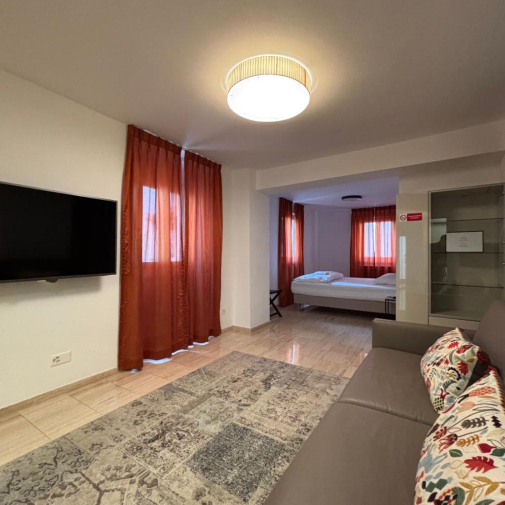 Image 1 - San Carlo Luxury Apartments