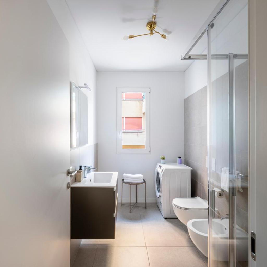 Image 95 - Magic Deluxe Suites - Free Parking