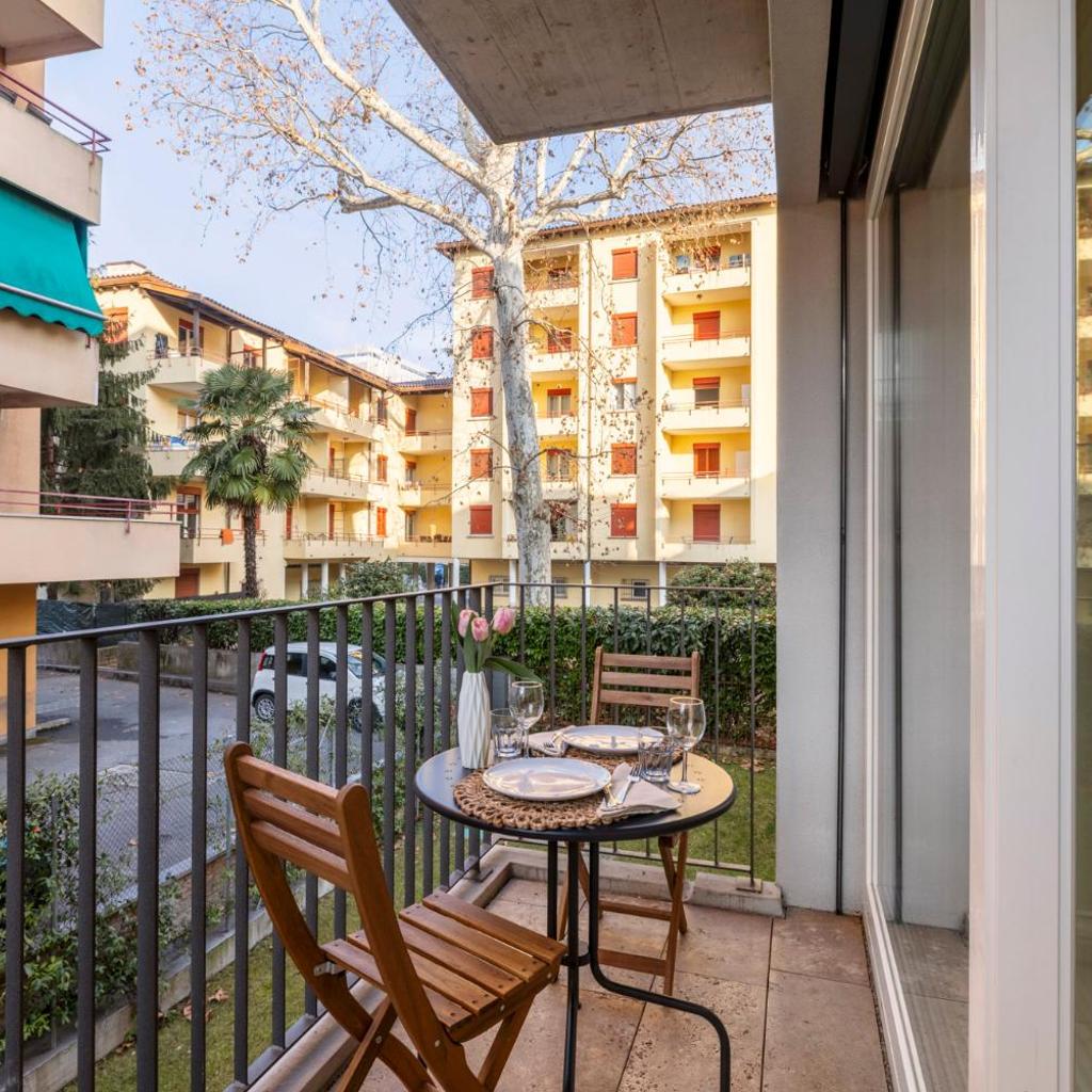 Image 97 - Magic Deluxe Suites - Free Parking