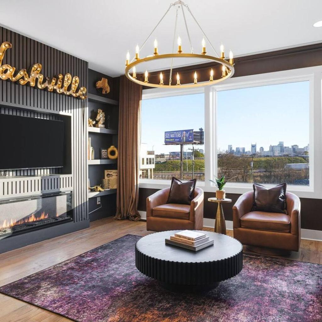 Photograph of City View Home with HotTub Rooftop Arcade Game and Parking