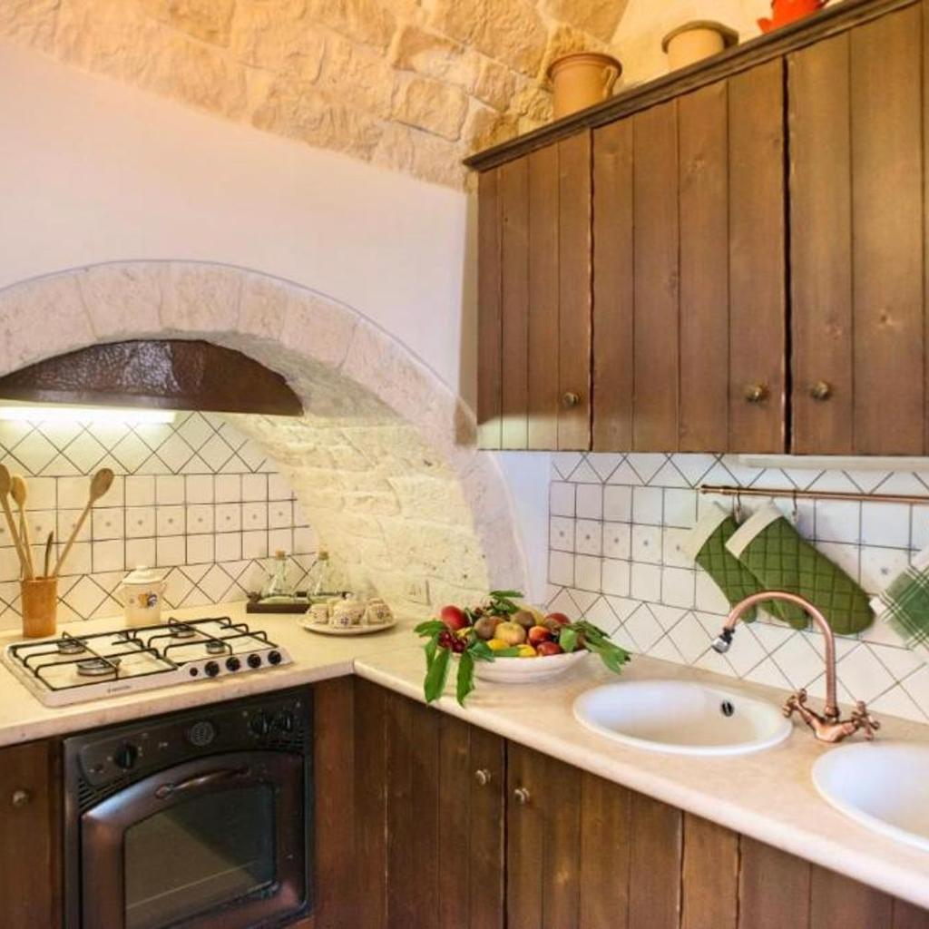 Trulli Bosco Selva photo