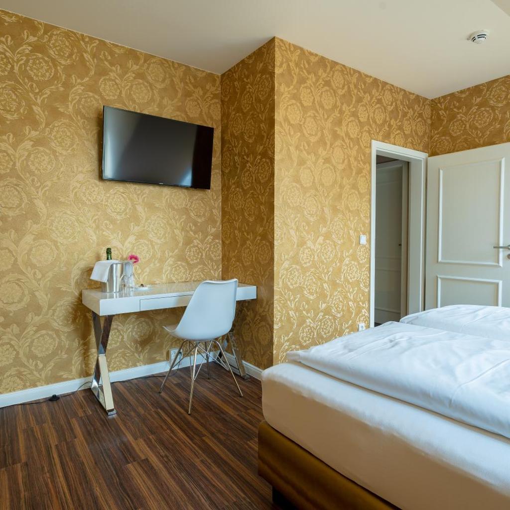 MOMENTS Boutique Hotel — 