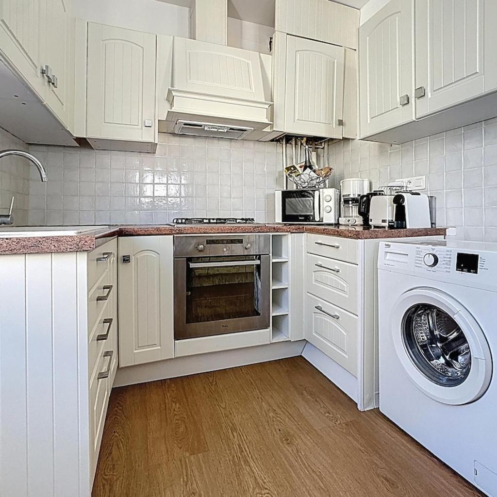 Photograph of Large 2 bedroom apartment, Close to Promenade des Anglais