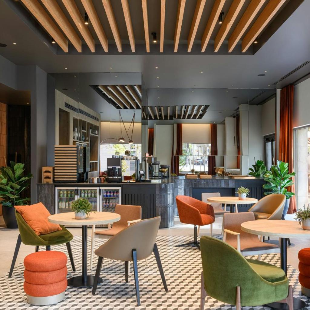 Photograph of Residence Inn Lisbon by Marriott Hotel