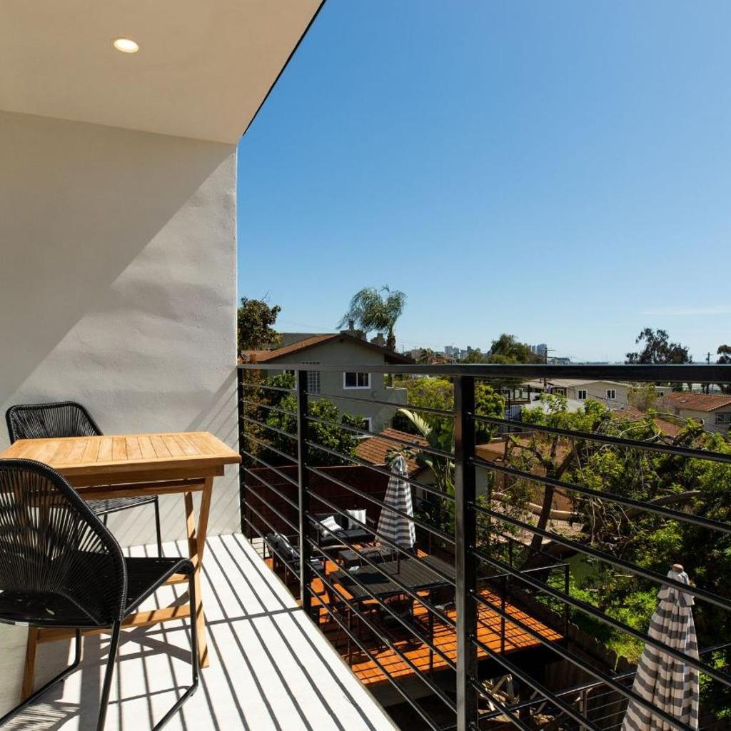 Photograph of Avalon II by AvantStay Chic Stylish San Diego Condo w Vibrant Interiors