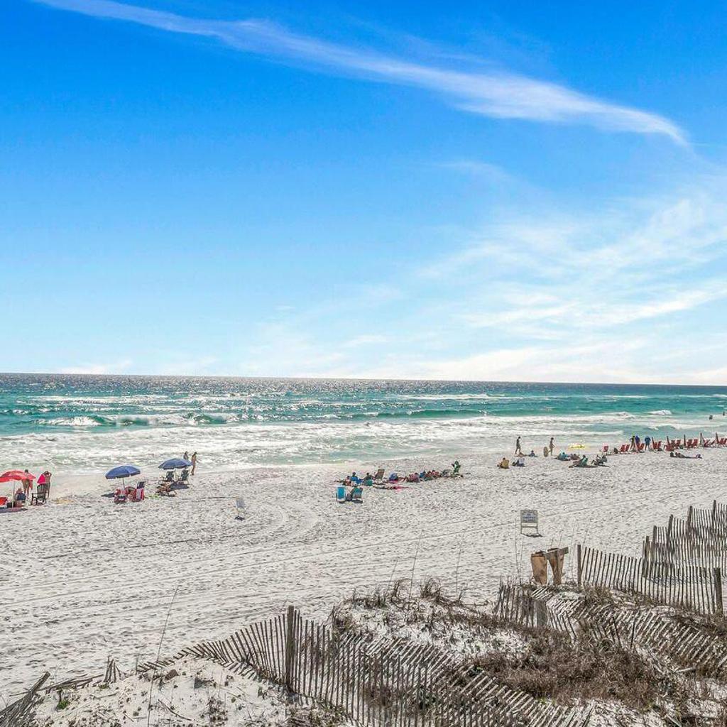 Photograph of Weekender by AvantStay