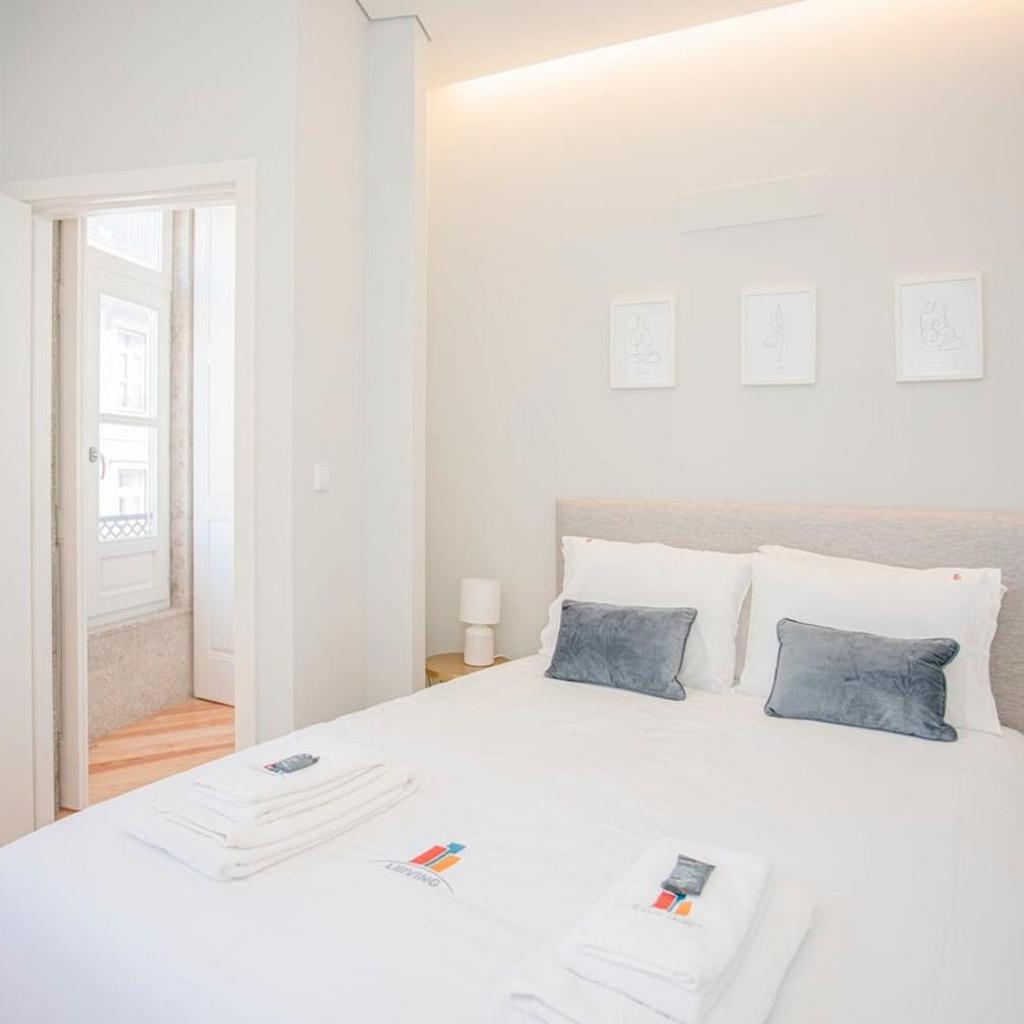 Photograph of Liiiving in Porto - Aliados Stone Apartment