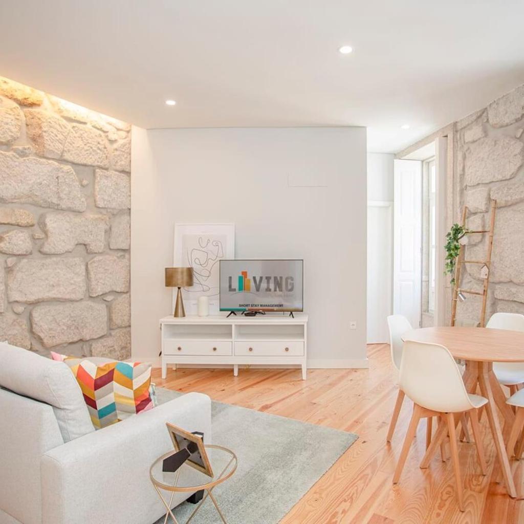 Photograph of Liiiving in Porto - Aliados Stone Apartment