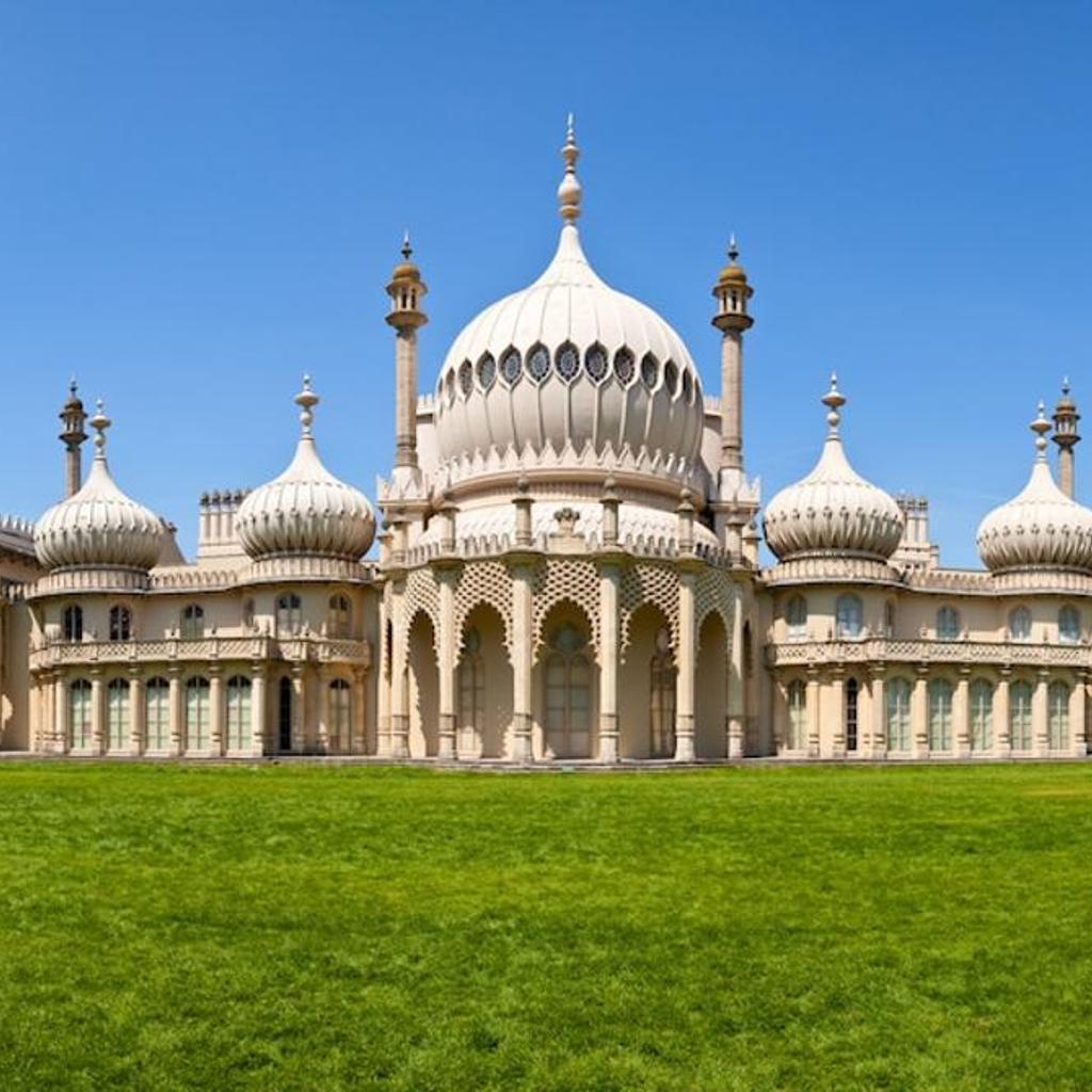 Photograph of Poets Rest, free parking, EV socket fees apply walk to beach