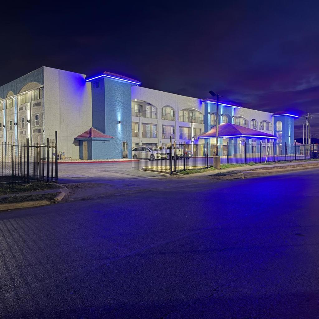 Photograph of Hallmark Suites Newly Renovated-Converting to BAYMONT by Wyndham SOON