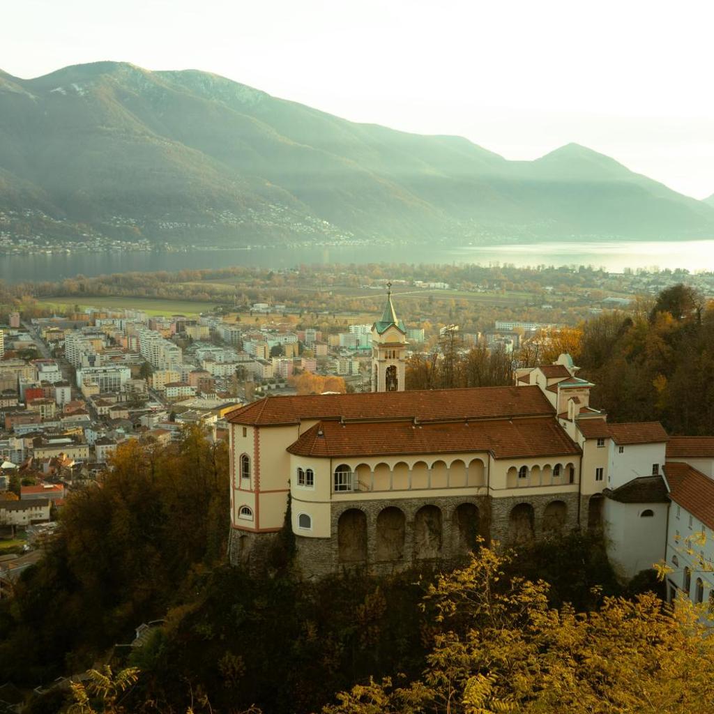 Image 67 - LOCARNO Center - Free parking, Netflix and Wi-Fi