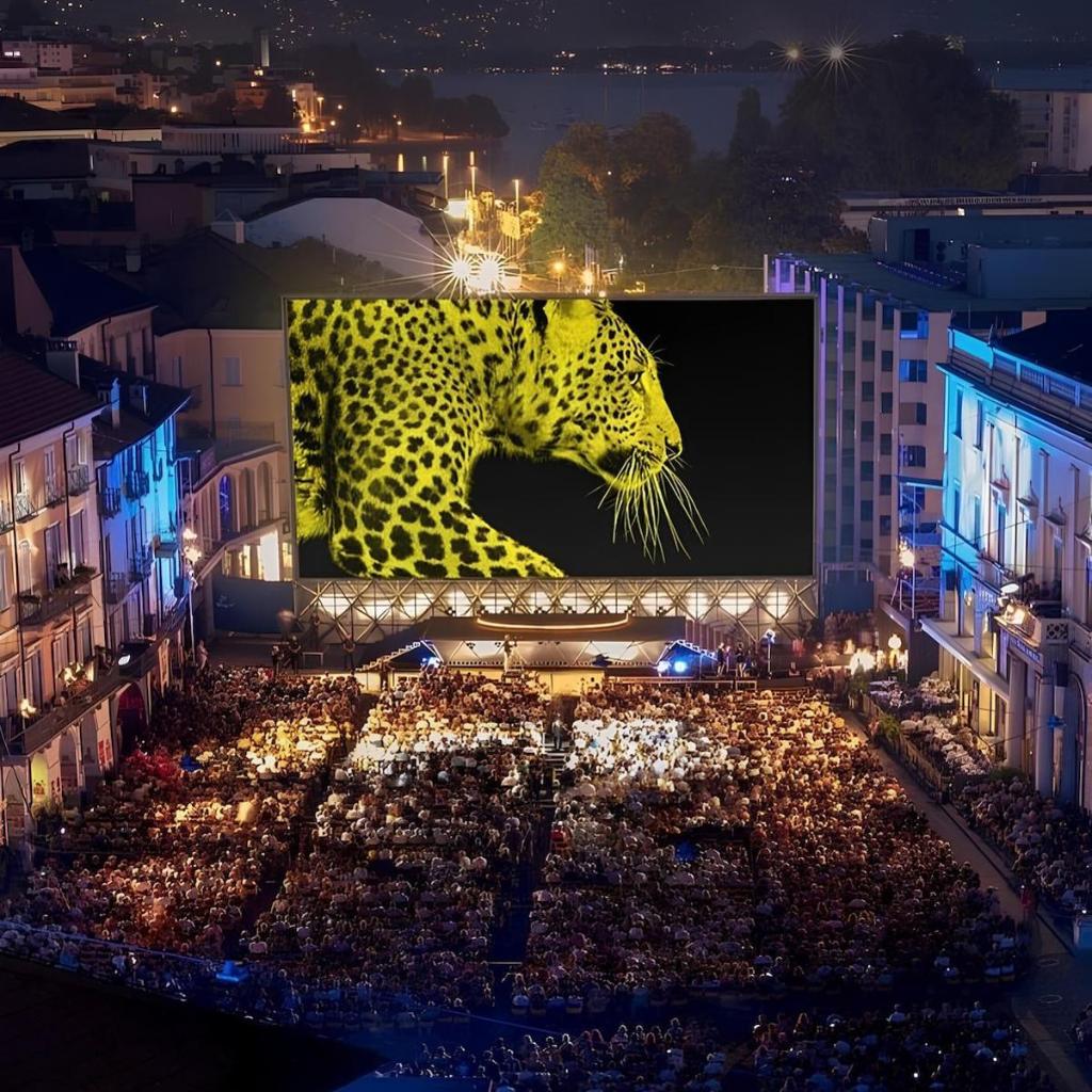 Image 50 - LOCARNO Center - Free parking, Netflix and Wi-Fi