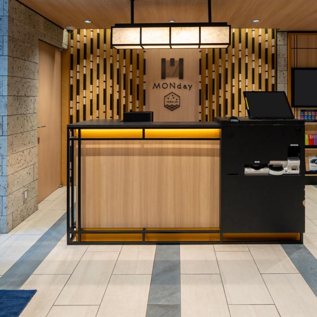 MONday Apart Premium AKIHABARA — 