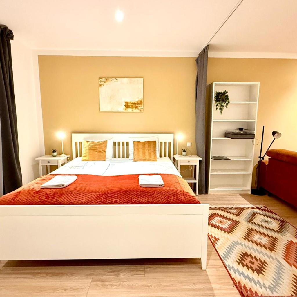 Photograph of VibeStudio A1 - Central Vienna 1090 - 50m2 - Self Check-In - AC