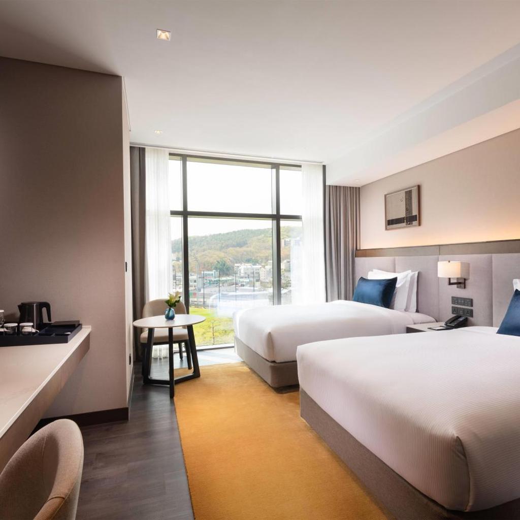 Hotel thumbnail 2
