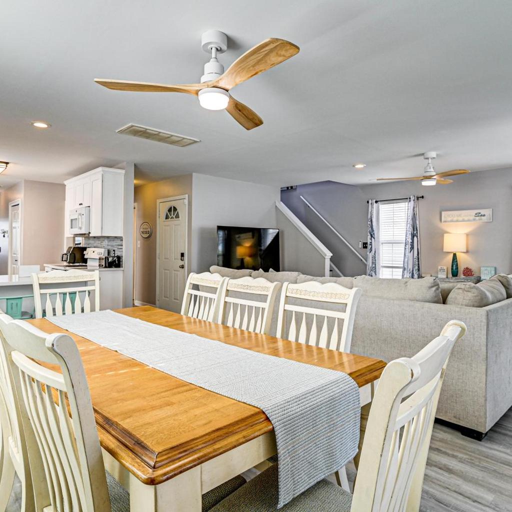 Photograph of Walk to Ocean: Surfside Beach Gem w/ Private Pool