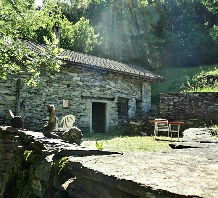 Image 13 - Wild Valley Waterfall Rustico in Centovalli