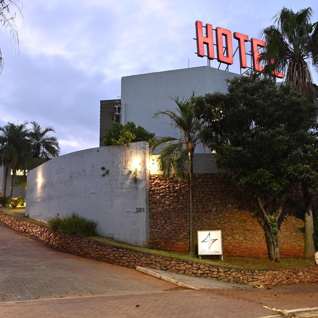 Hotel PrimeInn Excelente Custo Benefício e Taxas de Estacionamento Isentas — foto 11