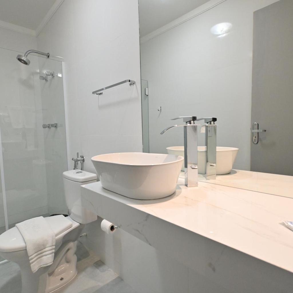 Hotel PrimeInn Excelente Custo Benefício e Taxas de Estacionamento Isentas — foto 4