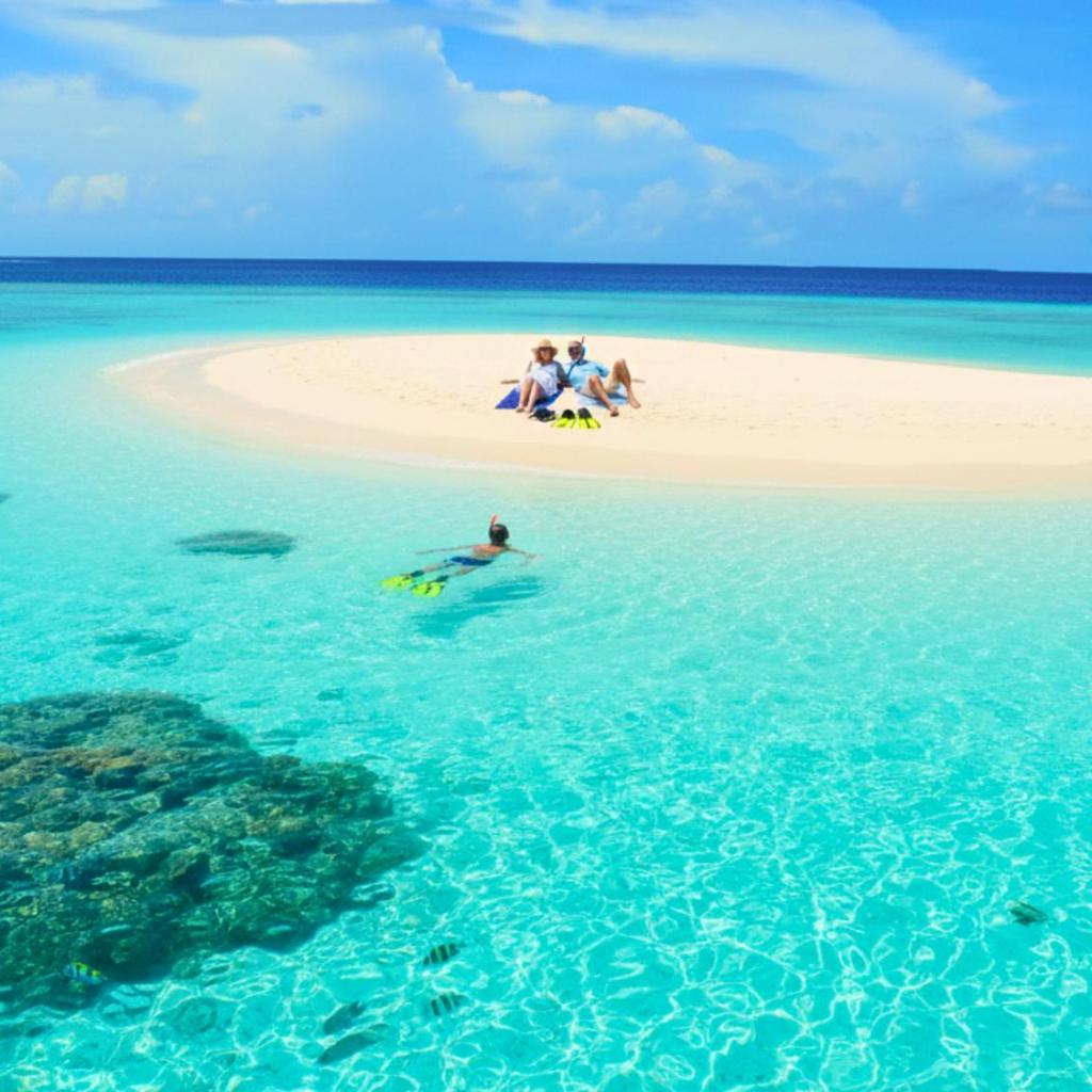 Bougain Villa Gemanafushi, image 1 of 6