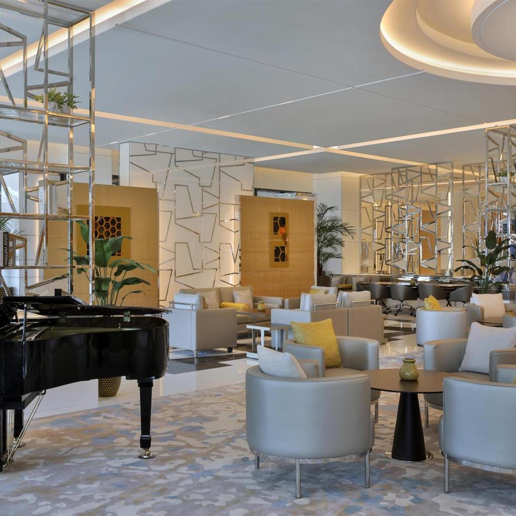 Hilton Dubai Palm Jumeirah — 
