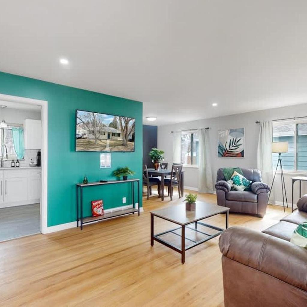 Photograph of Peaceful retreat in quite neighborhood
