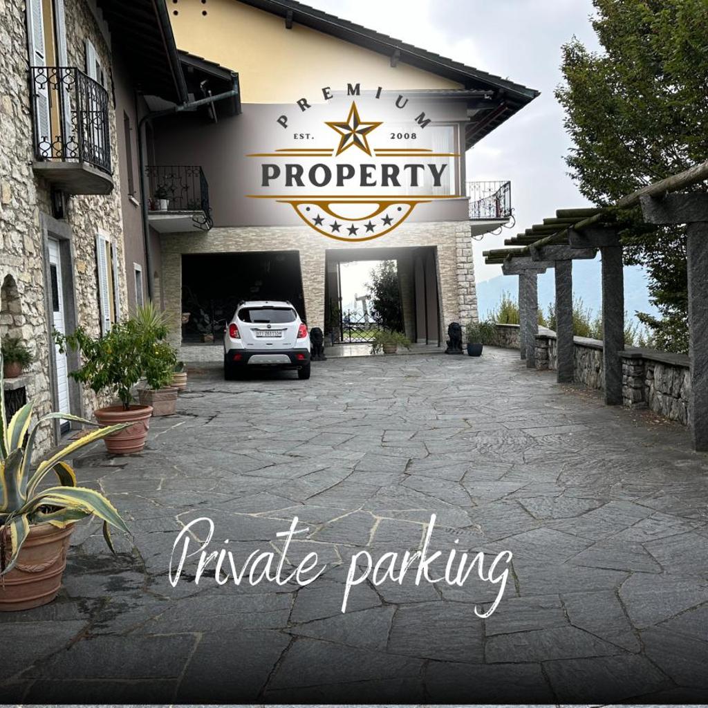 Image 5 - SUITE room with private pool area, near COMO lake, private parking